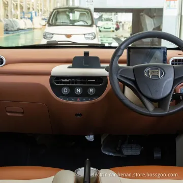 Henrey Cheapest EV Right-Handed 4 Seats 200km Electric Car